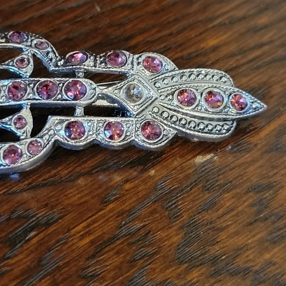 Copy - Vintage Brooch purple stone it does have a few stones missing.